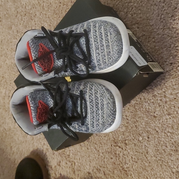 Shoes - Picture 2 of 2